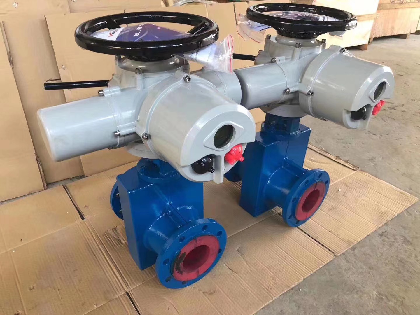 電動調節型(xíng)管夾閥(fá) 電動(dòng)調節型管夾閥