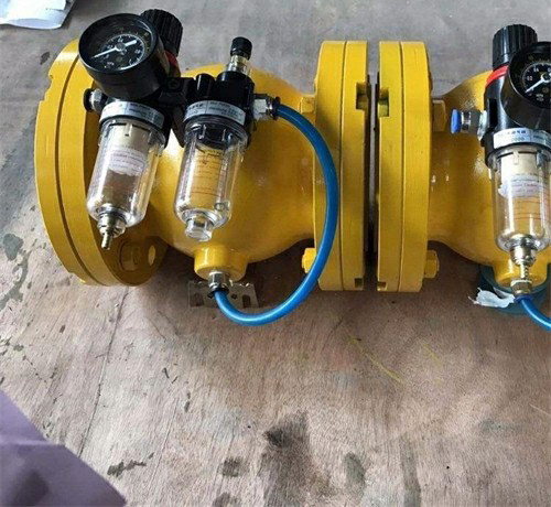 一體(tǐ)式氣動管夾閥 一體式氣動管夾閥